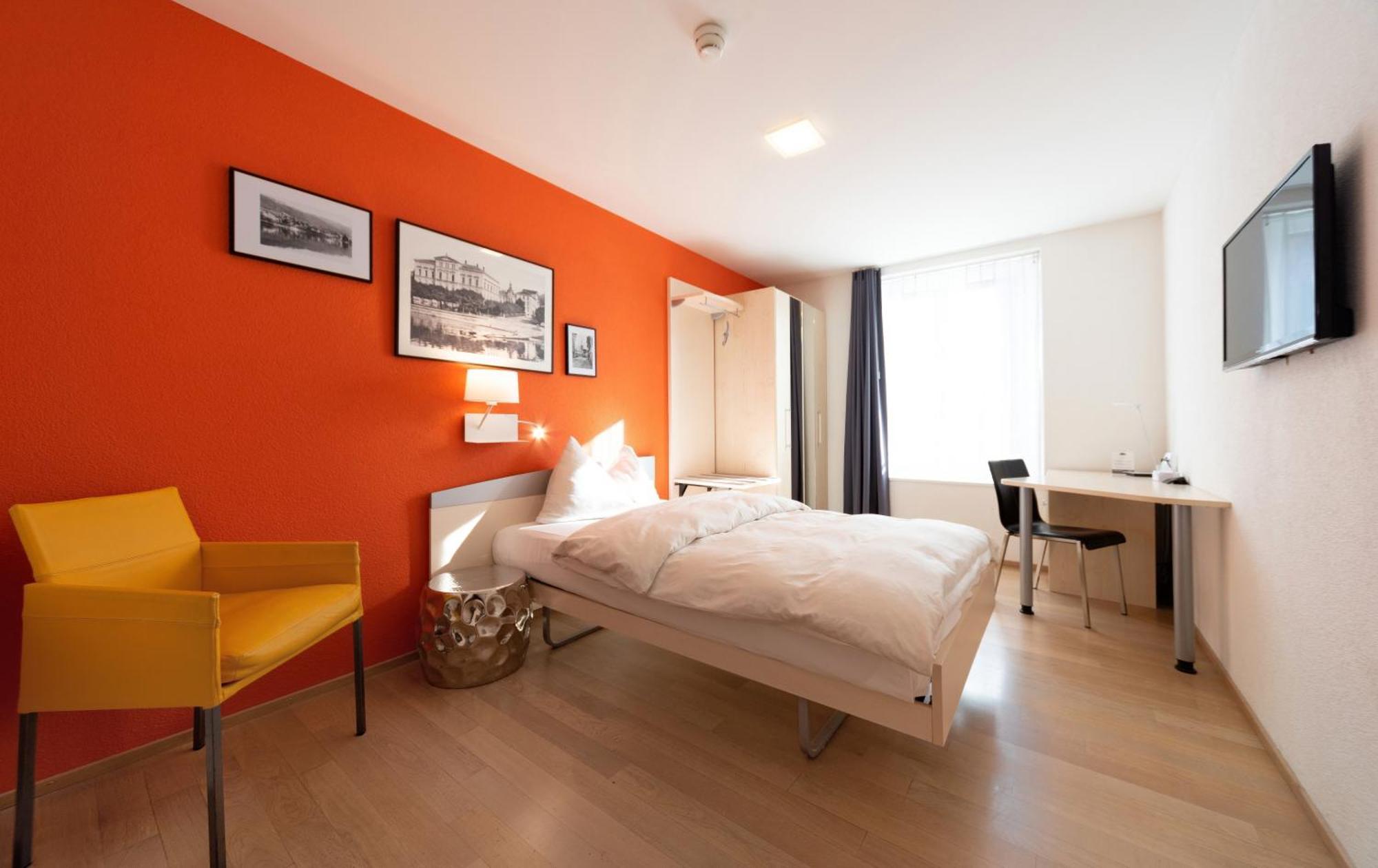 Hotel Zugertor Екстериор снимка
